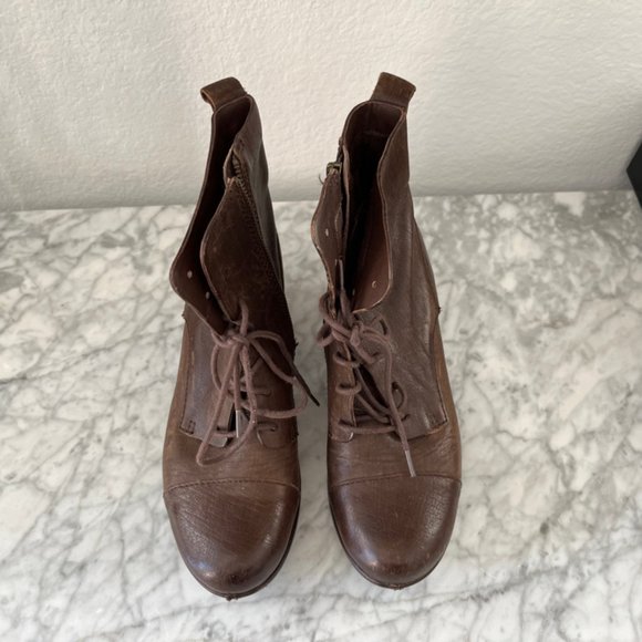 Kork-Ease siz Lace Up Leather Boots, 3 inch heals, 3/4 inch platforms, lug soles - Picture 5 of 8